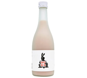 Black Rabbit Makgeolli 까망토끼 막걸리 黑兔米酒